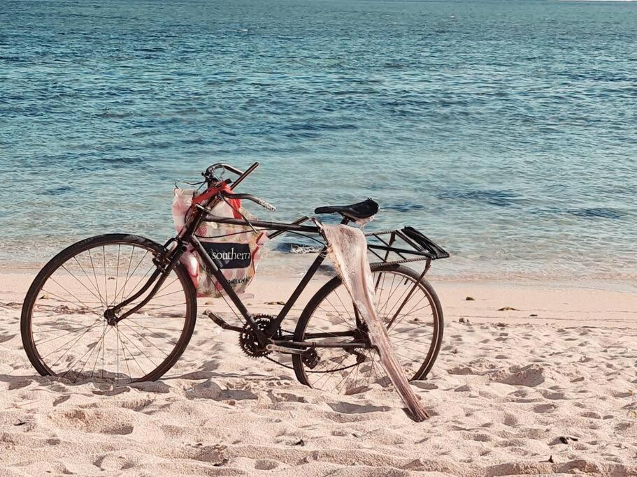 Vacation Beach House South Of Mauritius - Riambel Екстериор снимка